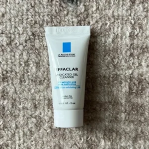 LA ROCHE-POSAY — EFFACLAR MEDICATED GEL CLEANSER (2% ácido salicílico + 0.05% LHA micro-exfoliante)